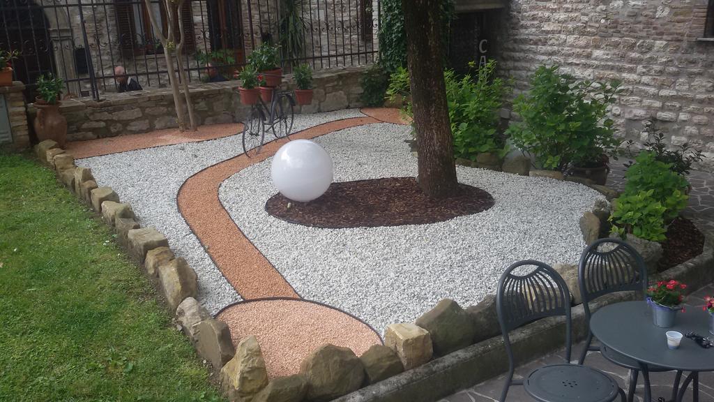 Residenza Di Via Piccardi Bed & Breakfast Gubbio Exterior foto